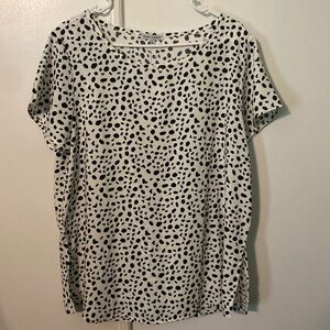 Printed boutique blouse. NWT